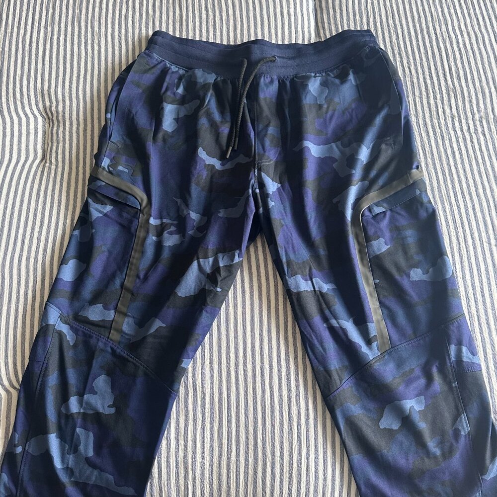Mens Blue Camo Sweatpants